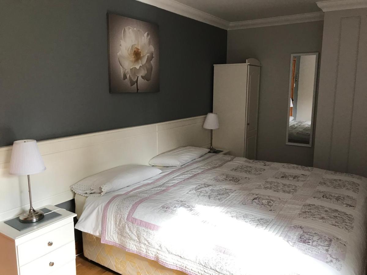 Grove Lodge B&B Монахан Екстериор снимка